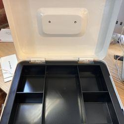 Cashbox W/ Lock & Key