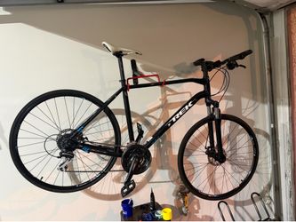 Trek Dualsport 8.3 Bike (Men’s Large/ 21 in)
