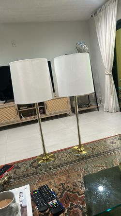 2 lamps