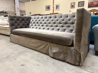 LEE FURNITURE Vintage Greige Chenille Chesterfield Tufted Sofa