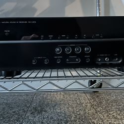 Yamaha Receiver - Selling As Is , for Parts