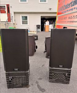 Qsc k12.2 speakers