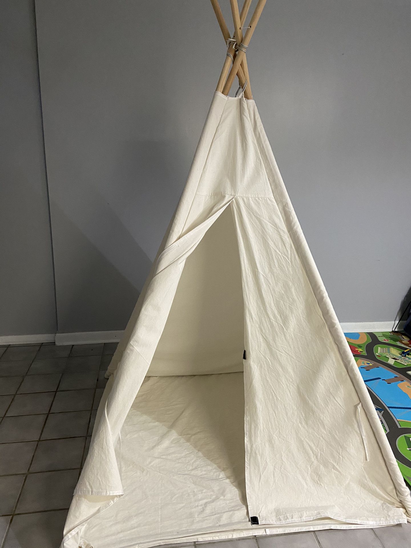 Teepee For Kids / Tent / Camping