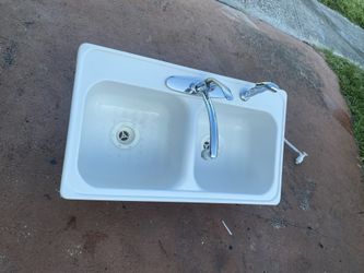 33x 19x 9 Sink W/4 Hole White ACR Sink