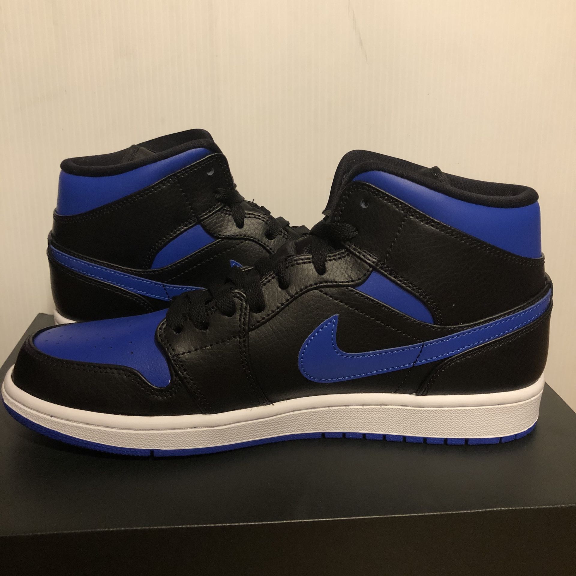 Air Jordan 1 ‘Royal’ SZ 12 Amazon.com | Air Jordan 1 Retro High OG  main image 3