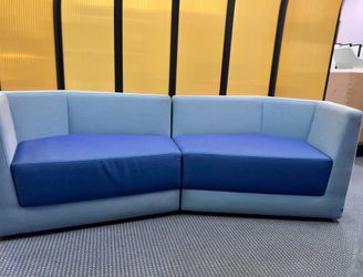 Modular seating sofa / loveseat 