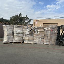 Auto Accessories Pallets 
