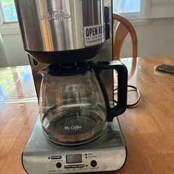 Mr Coffee Coffee Pot for your heaven daily cup of Caffeine
