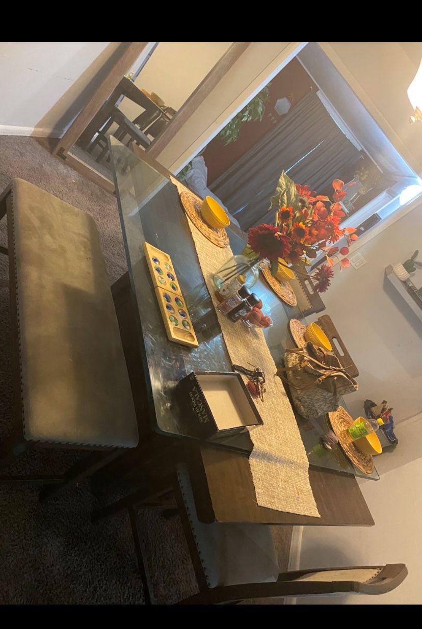 Dining Table w/ 4 Chairs And Bench