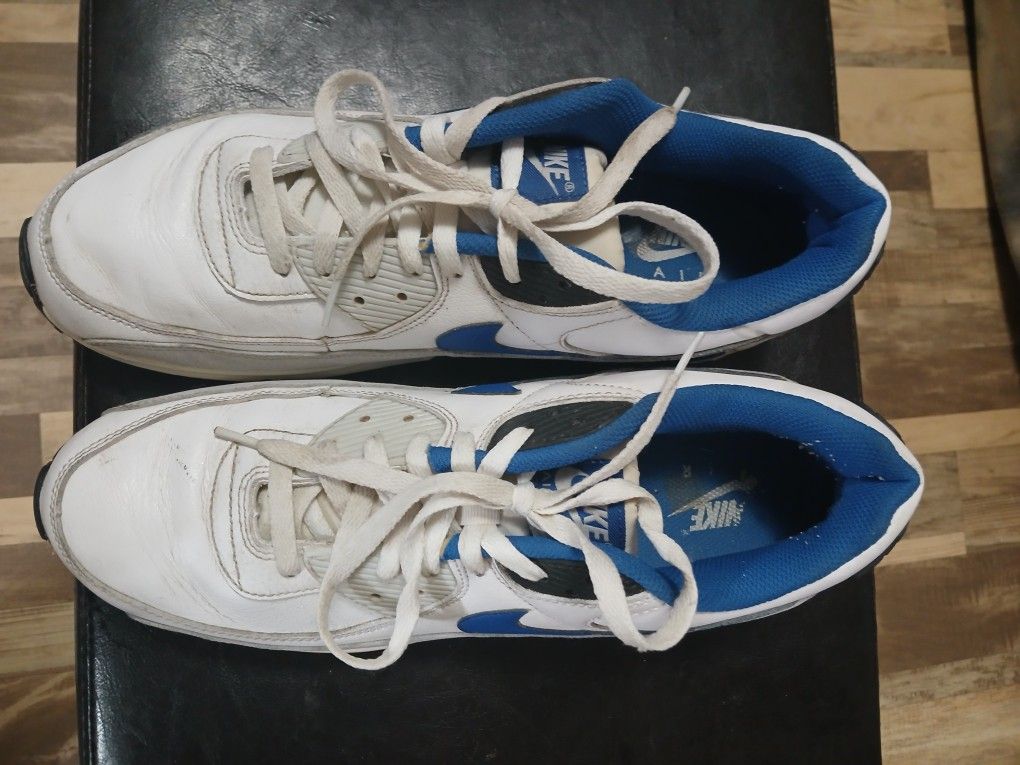 NIKE AIR MAX ROYAL