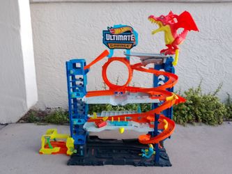 Hot wheels  City Ultimate Garage