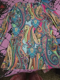 New women's Tommy Hilfiger shirt, size 8