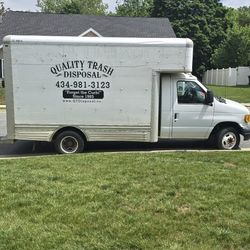 Ford E 450 White Truck Year 2007 14-foot 