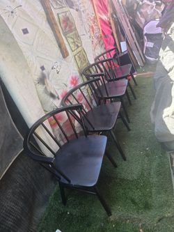 Dinning chair wood black