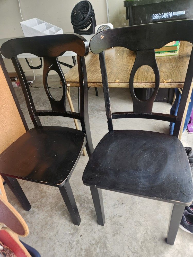 2 Chairs
