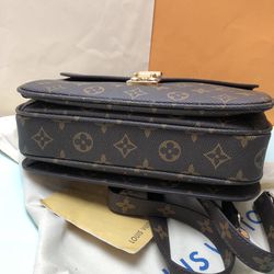Louis Vuitton bag never used in excellent condition for Sale in San Jose,  CA - OfferUp