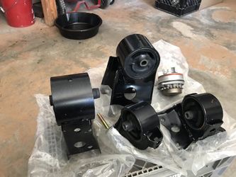 2000 Nissan Maxima motor mounts & Water pump
