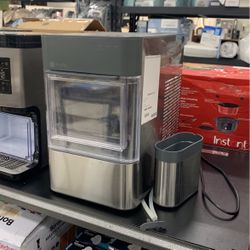 GE Profile Ice Maker
