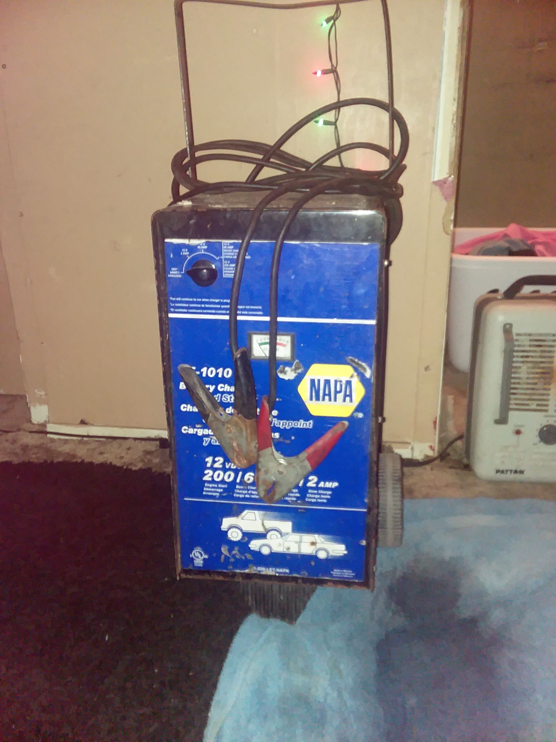 Napa 85 - 1010 Battery Charger