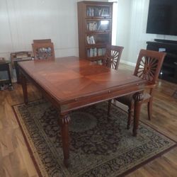 Dining Rm Table And 6 Chairs. 