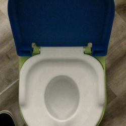 Toddler Toilet Boy Taking Offers 
