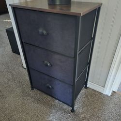 3 Drawer Nightstand 