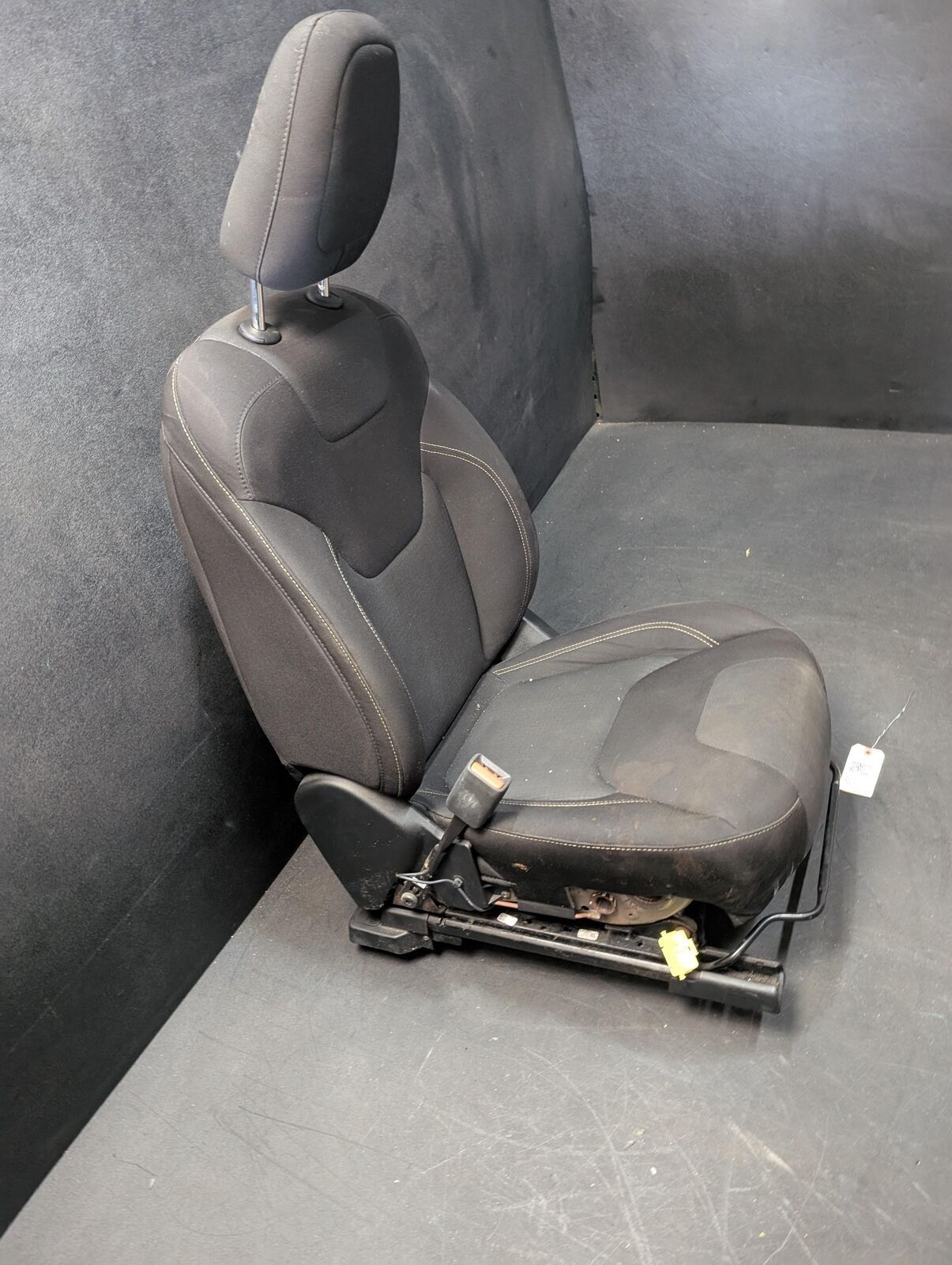 Front Left Seat Assy 2017 Jeep Cherokee 2015 2016 (J6742)