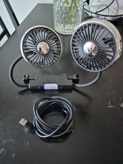 Car fan with USB connection