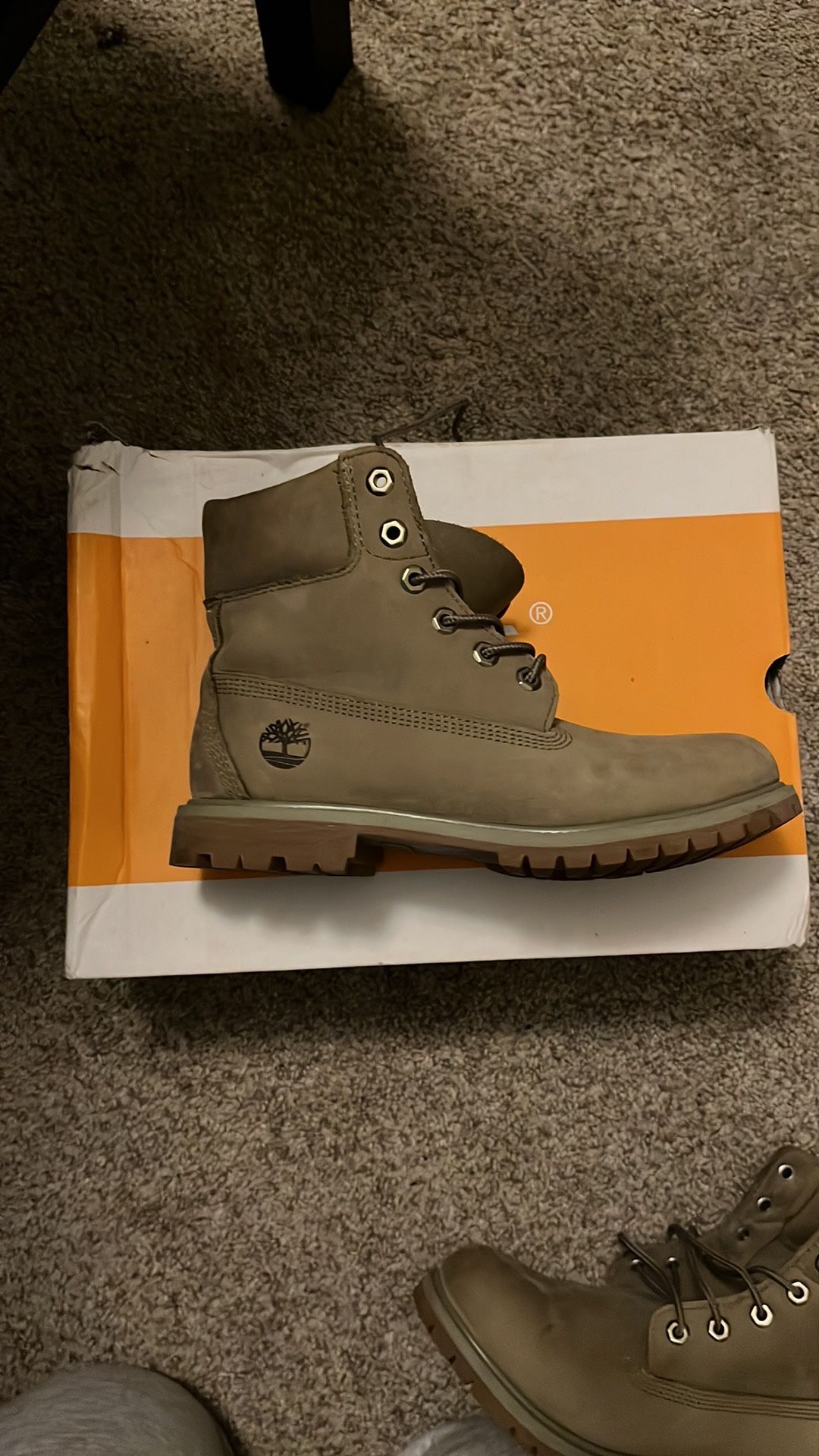Im selling some green timberland boots 8.5 in mens will drop the price if needed