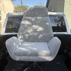 Conexus Lounge Chair