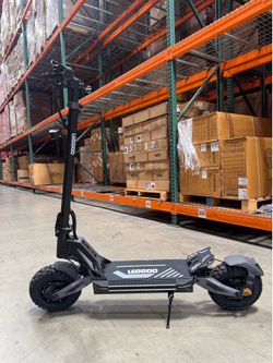 Dual-motor high-speed electric scooter