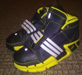 Boys Sample Adidas Hightops Size 3.5