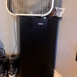 Galanz Mini Refrigerator 