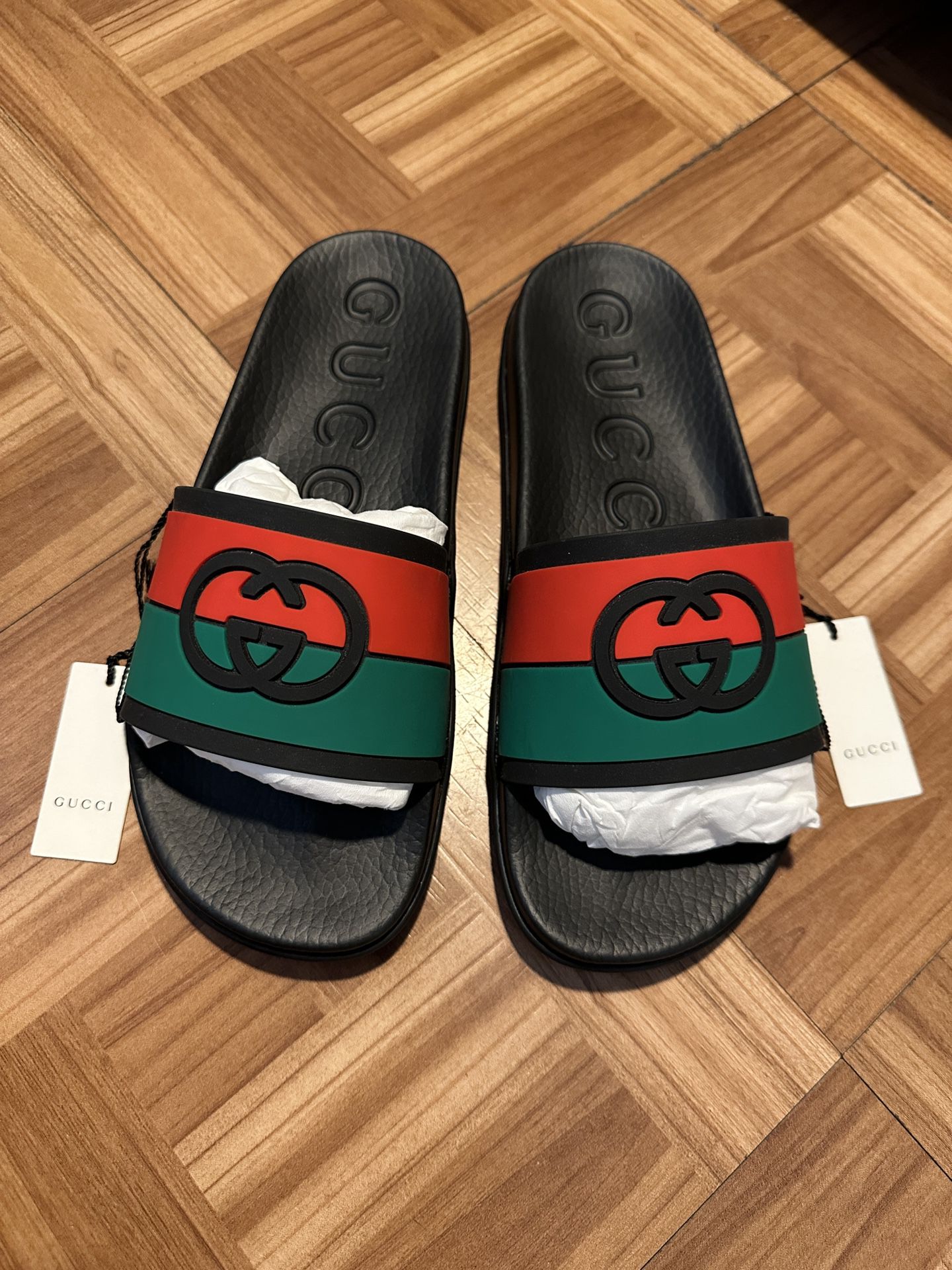 Slippers Gucci 100% for Sale in Stoughton, MA - OfferUp