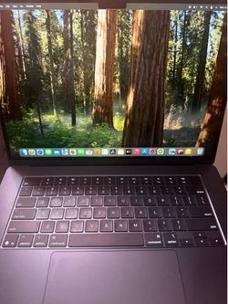 Macbook Air. 15 inch. Model A3241