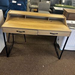 Computer table with 2 drawers  