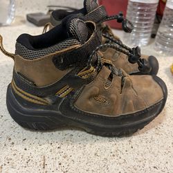 Keen Toddler Boots Size 10