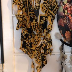 Fashion Nova Vintage Stylish Bodysuit