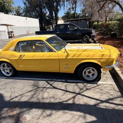Ford Mustang 67 V8