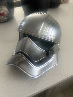 Star Wars plasma helmet that talks Disney great condition