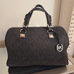 Michael Kors Handbag 🖤