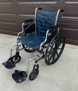 Tracer EX2 Invacare Manual Wheelchair Exellent Condition