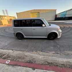 2006 Toyota Scion xB