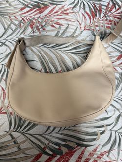 Baggu Crscent small leather bag