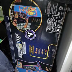 Ms. Pacman Arcade Game
