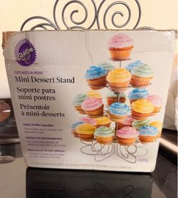 Wilton Cupcakes-N-More Mini Dessert Stand