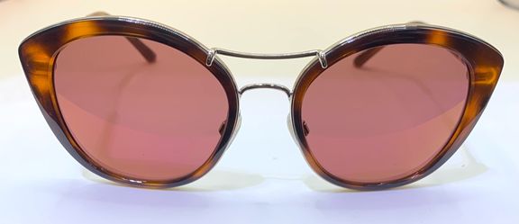 Burberry Women’s Sunglasses 4251Q, Excellent Condition!￼
