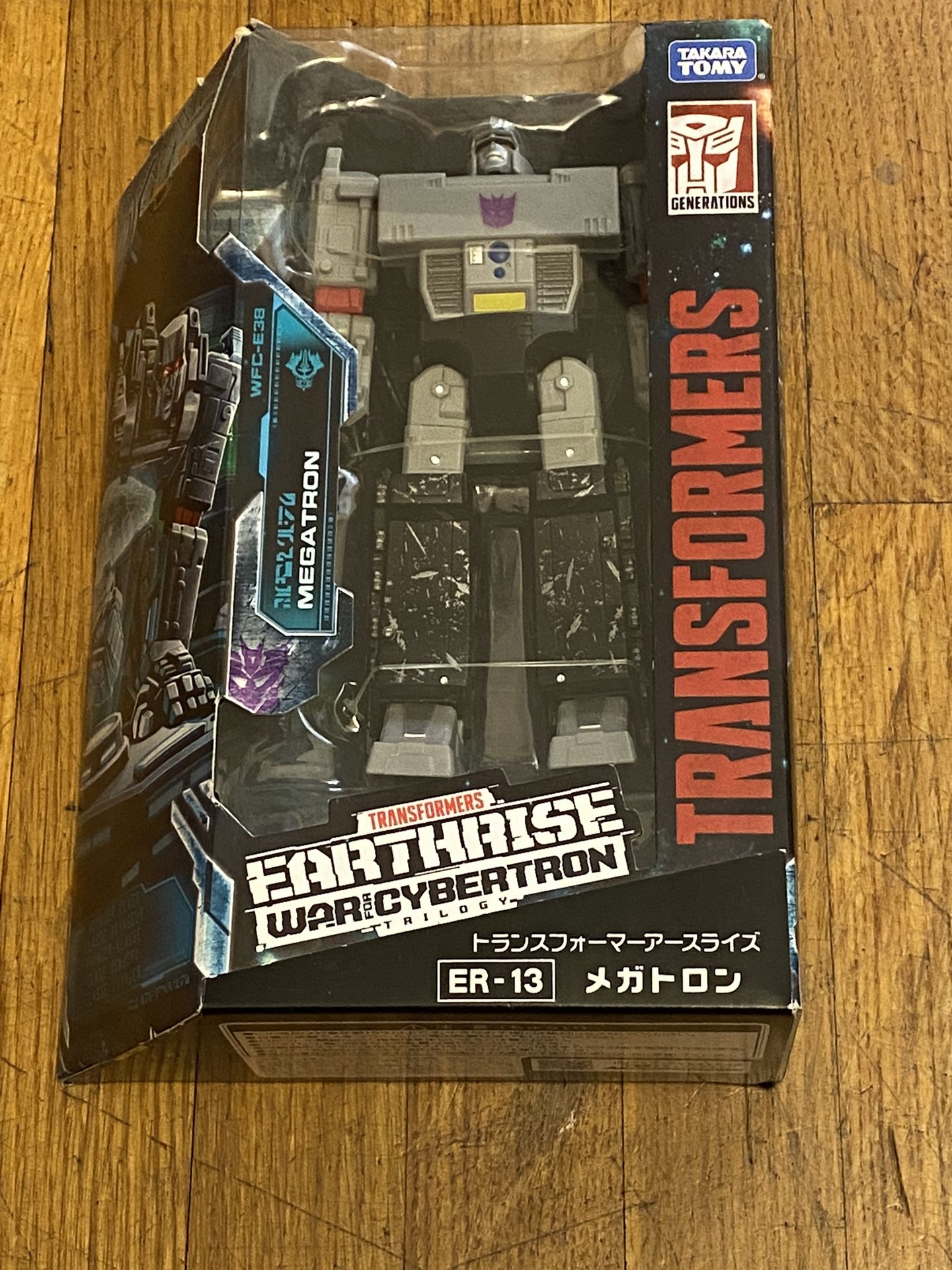 TAKARA TOMY TRANSFORMERS EARTHRISE MEGATRON ER-13 Brand new