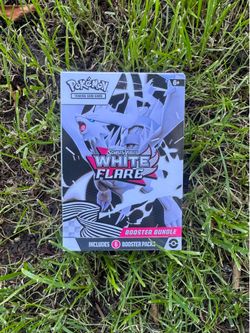 Pokemon White Flare Buster Bundle