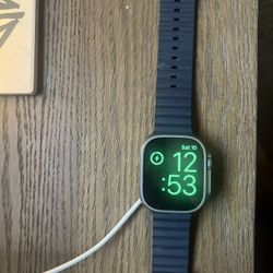 Apple Watch Ultra 2 —45 mm 